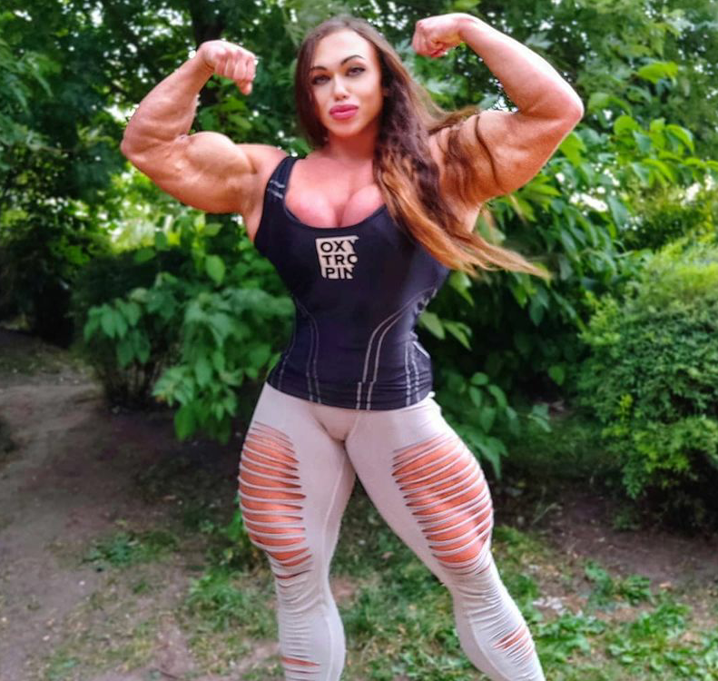 Nataliya Kuznetsova Ifbb Muscle Female Bodybuilder Female Muscle